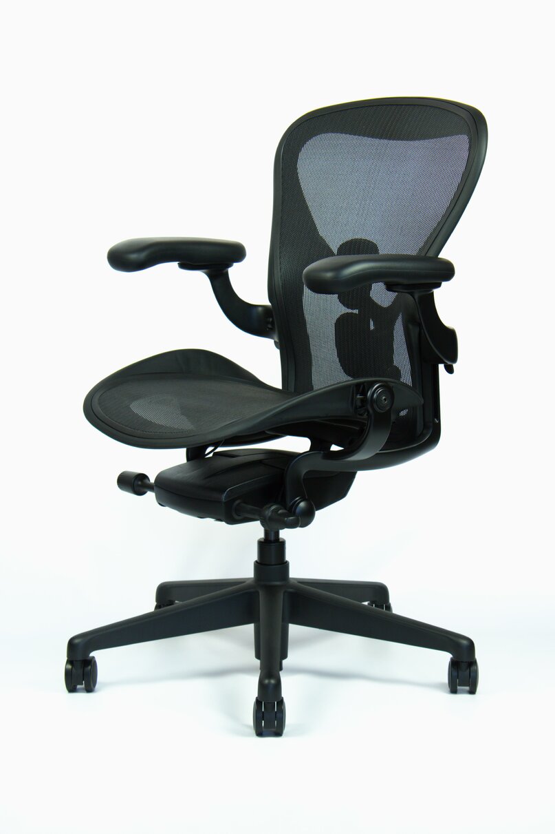 Herman Miller Aeron veľkosť B black edition