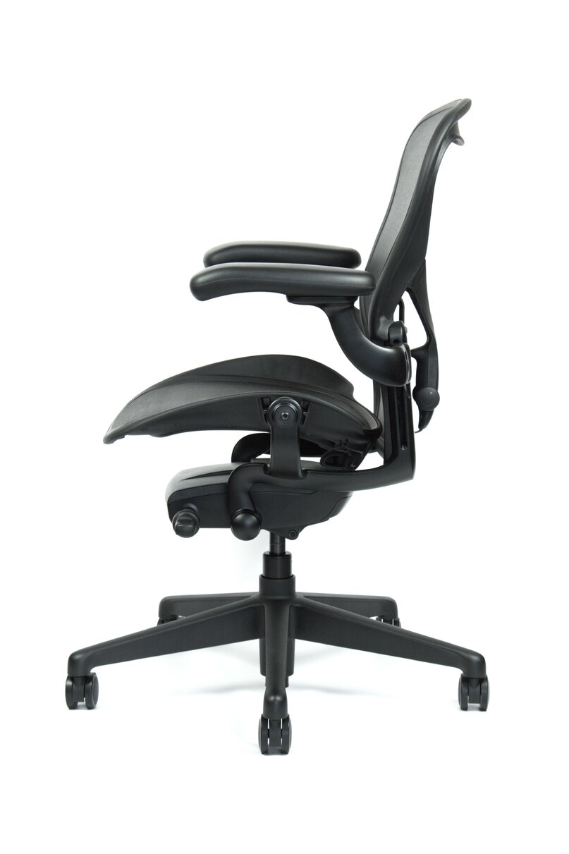 Herman Miller Aeron veľkosť B black edition